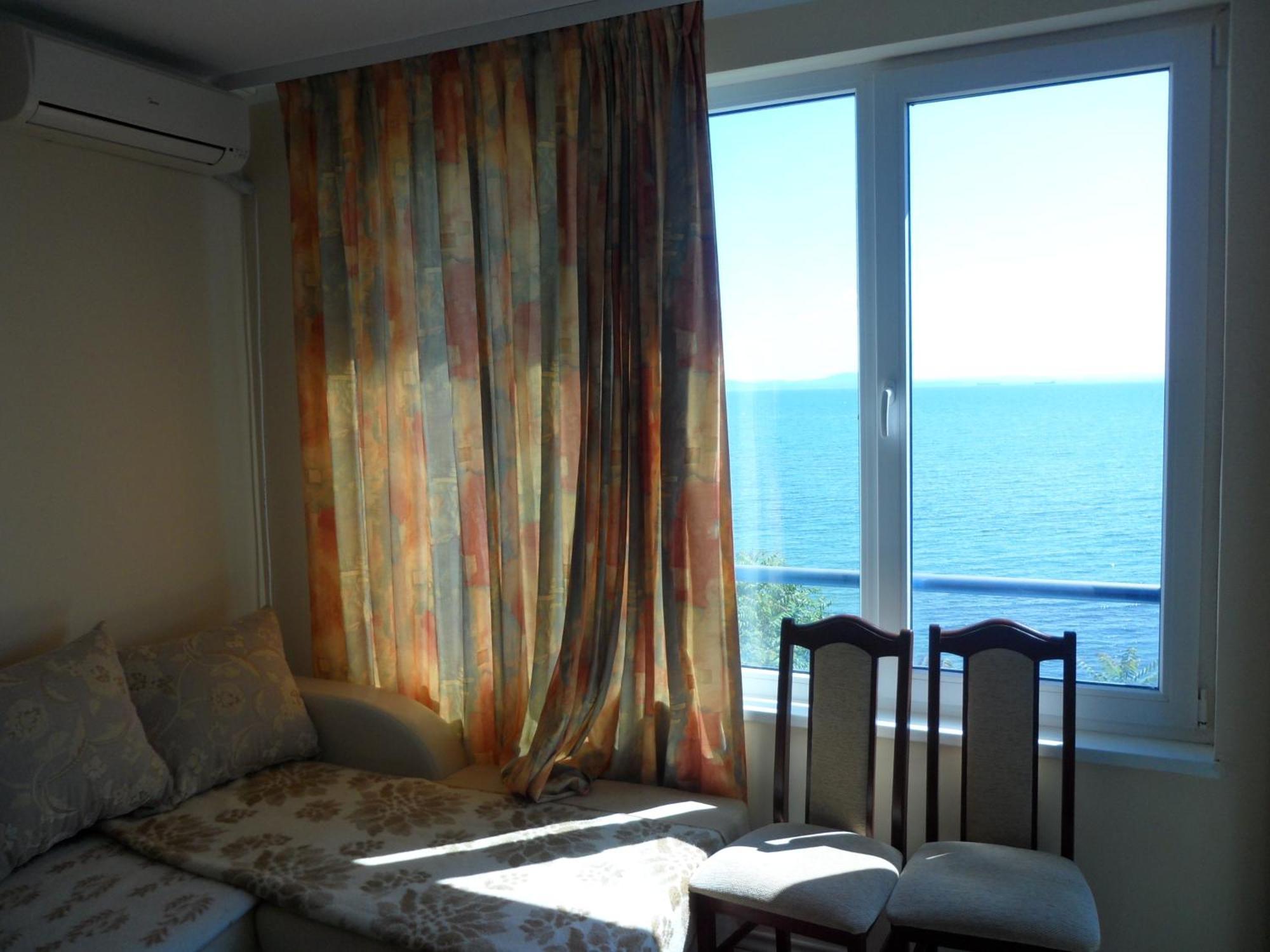 Blue Bay Palace Apart Complex Pomorie Esterno foto