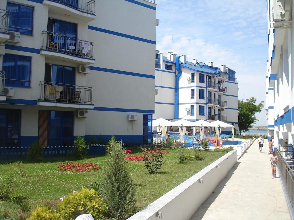 Blue Bay Palace Apart Complex Pomorie Esterno foto