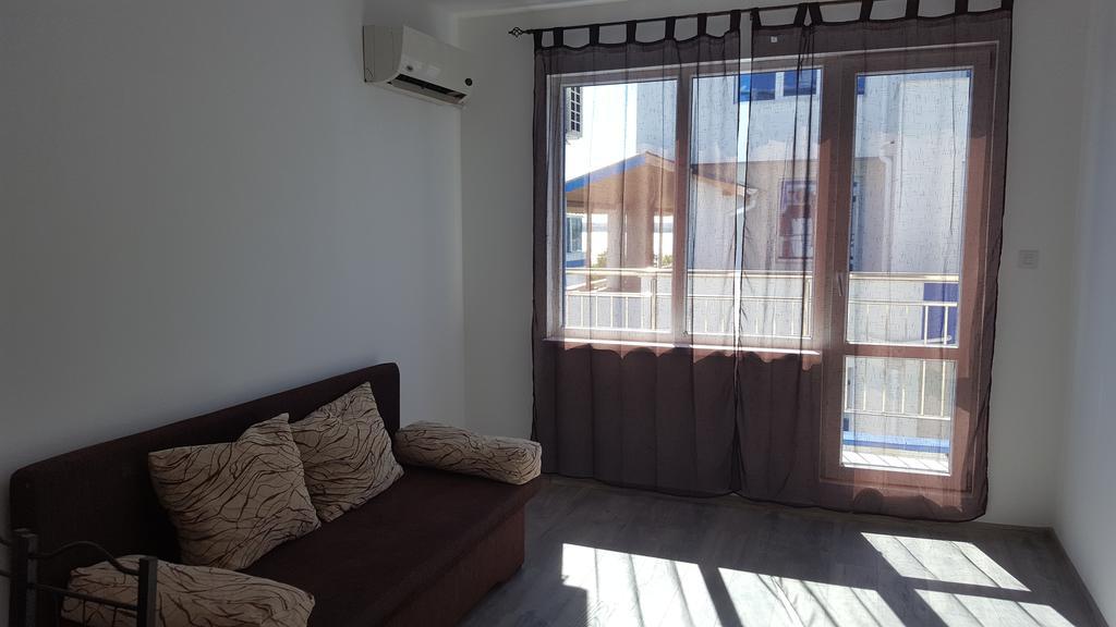 Blue Bay Palace Apart Complex Pomorie Esterno foto