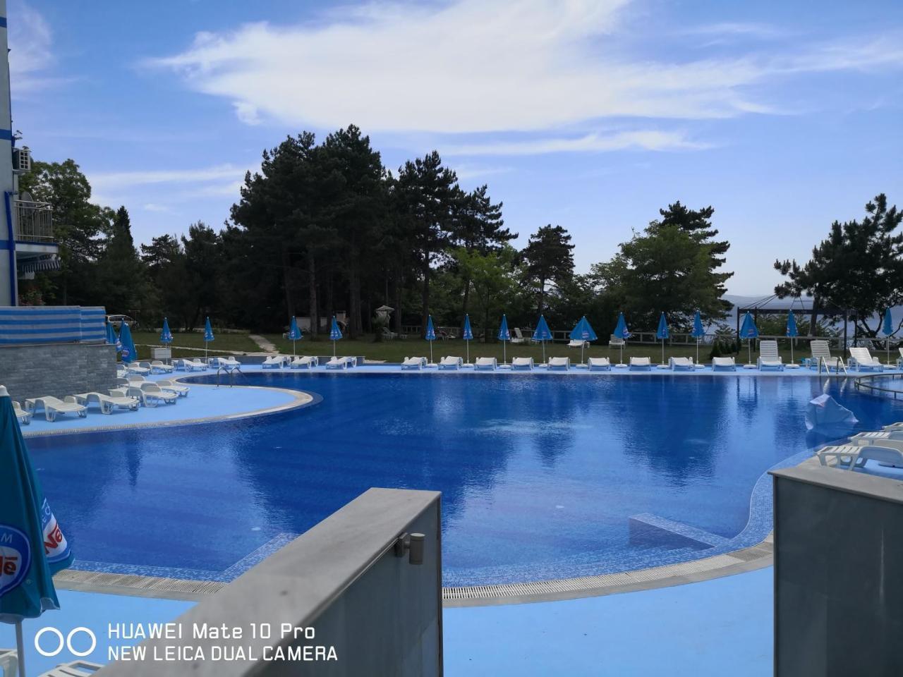 Blue Bay Palace Apart Complex Pomorie Esterno foto