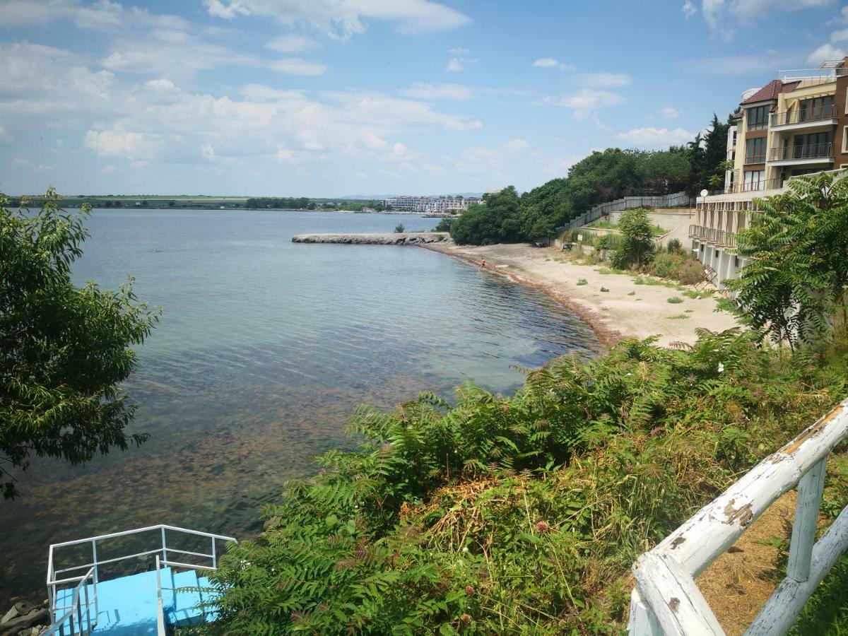 Blue Bay Palace Apart Complex Pomorie Esterno foto